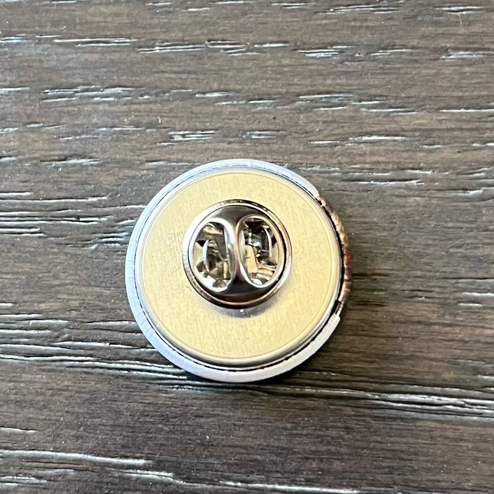 🏥Badge Pin - Picture 4 of 7
